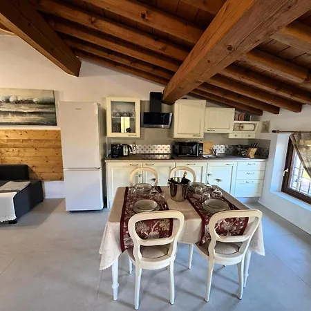 Corte Busola Jacuzzi Riscaldata Uso Esclusivo Ad Un Passo Da Apartmán