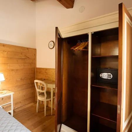 Corte Busola Jacuzzi Riscaldata Uso Esclusivo Ad Un Passo Da